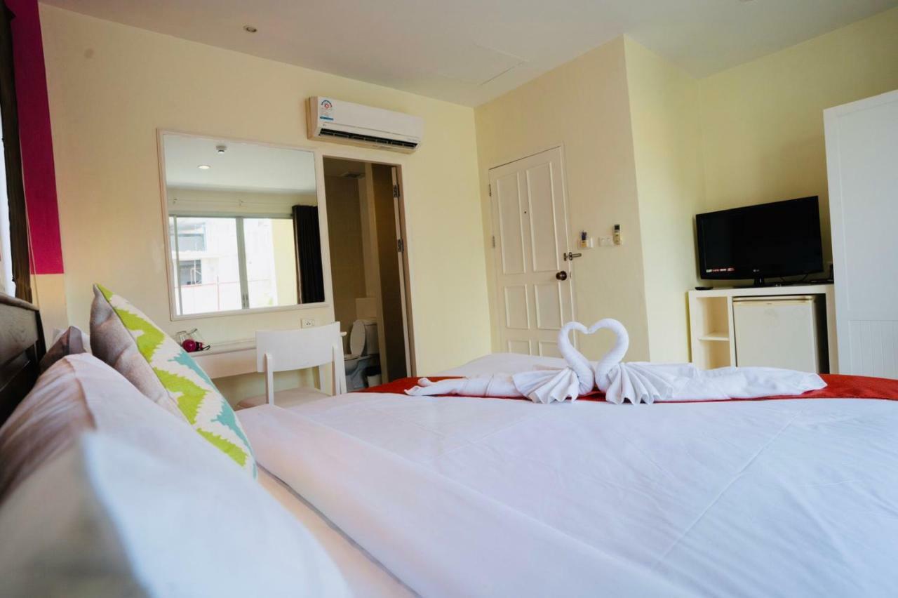 Ok Phuket Hostel Παραλία Κάτα Εξωτερικό φωτογραφία